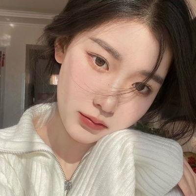 街上流行红裙子